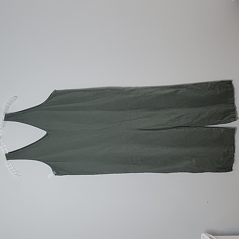 Universal Thread Green Cropped Linen jumpsuit